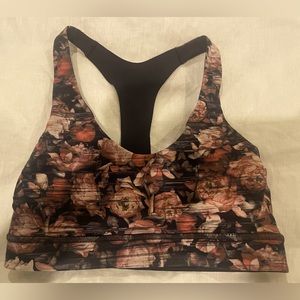 Lululemon Break Free Sports Bra Size 4 in Peony, floral pink black print